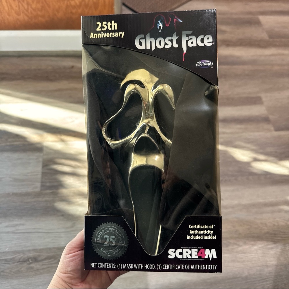 Scream Ghostface 25th Anniversary Fun World Limited Silver Edition Chrome Mask